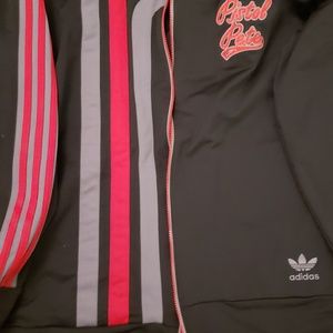 Adidas top